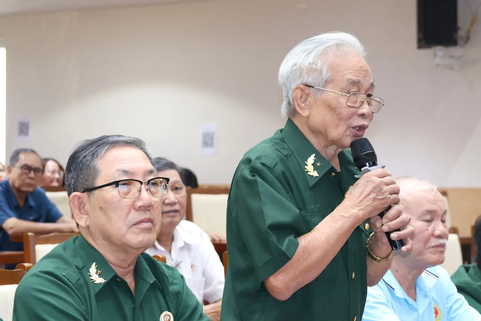 Lắng nghe, thấu hiểu để phục vụ người dân tốt hơn Lắng nghe, thấu hiểu để phục vụ người dân tốt hơn