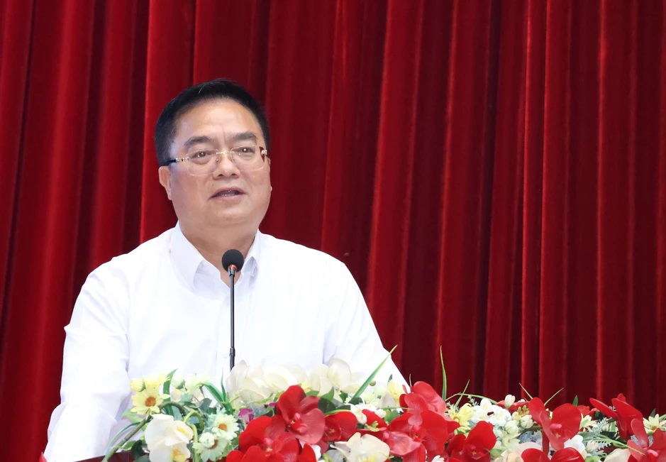 Lắng nghe, thấu hiểu để phục vụ người dân tốt hơn Lắng nghe, thấu hiểu để phục vụ người dân tốt hơn