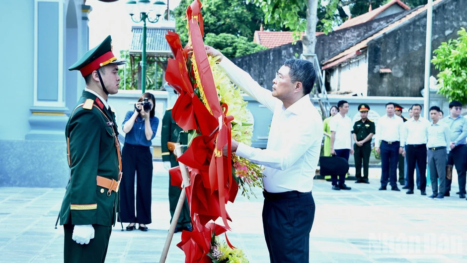 Lạng Sơn cần cập nhật kịch bản tăng trưởng, chú trọng phát triển kinh tế cửa khẩu Lạng Sơn cần cập nhật kịch bản tăng trưởng, chú trọng phát triển kinh tế cửa khẩu