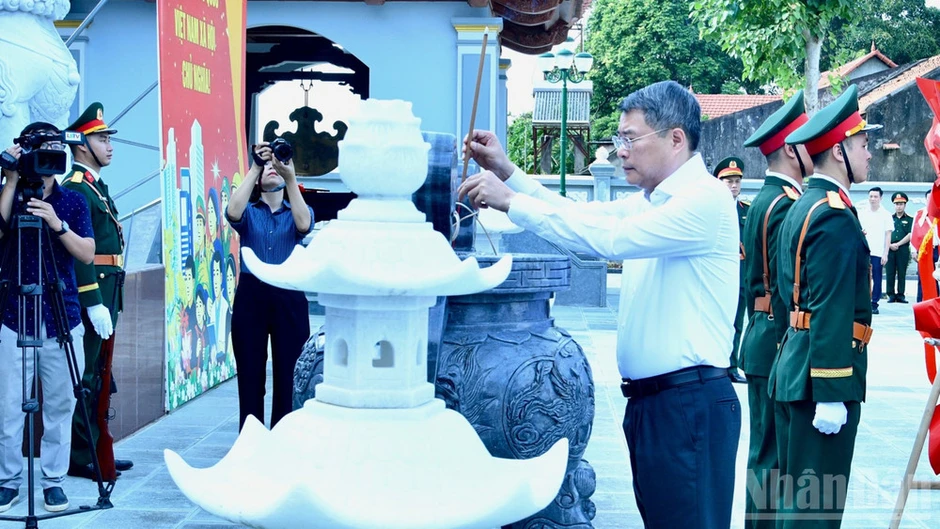 Lạng Sơn cần cập nhật kịch bản tăng trưởng, chú trọng phát triển kinh tế cửa khẩu Lạng Sơn cần cập nhật kịch bản tăng trưởng, chú trọng phát triển kinh tế cửa khẩu