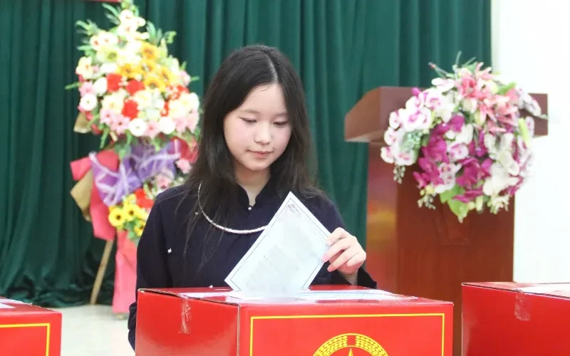 Lạng Sơn: Công bố danh sách 50 người trúng cử đại biểu HĐND tỉnh nhiệm kỳ 2026-2031 Lạng Sơn: Công bố danh sách 50 người trúng cử đại biểu HĐND tỉnh nhiệm kỳ 2026-2031