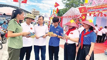 Lặng thầm góp sức giữ gìn bình yên từ cơ sở