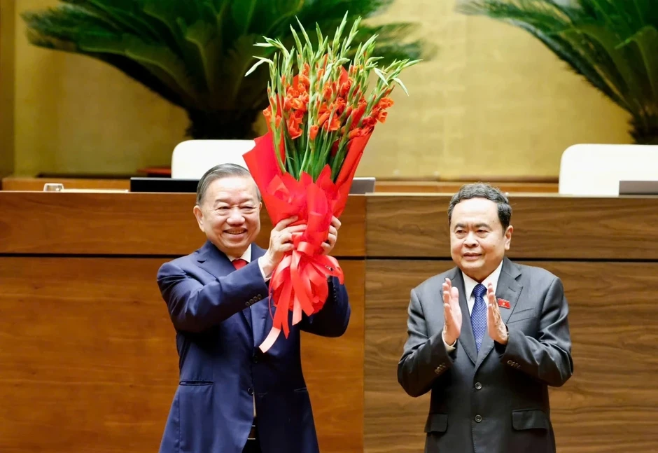 Lãnh đạo các nước gửi điện, thư chúc mừng các đồng chí Lãnh đạo chủ chốt Lãnh đạo các nước gửi điện, thư chúc mừng các đồng chí Lãnh đạo chủ chốt