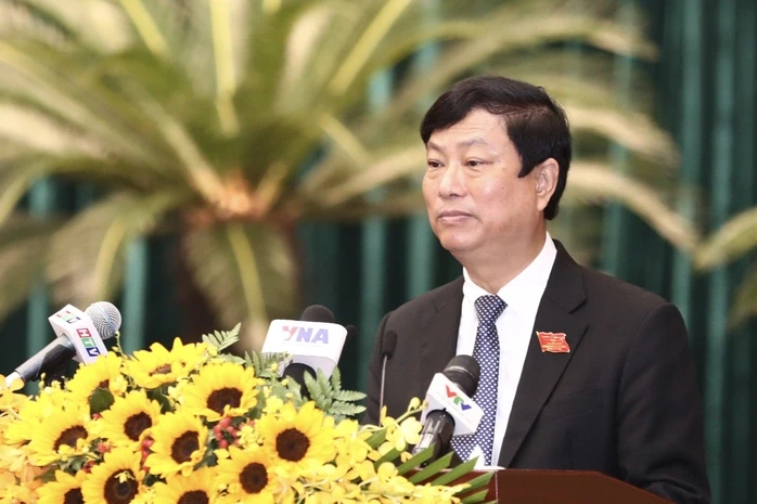 Lãnh đạo chủ chốt HĐND TPHCM khóa mới ra mắt Lãnh đạo chủ chốt HĐND TPHCM khóa mới ra mắt