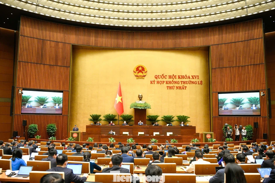 Lãnh đạo Đảng, Nhà nước dự Kỳ họp không thường lệ thứ Nhất, Quốc hội khóa XVI Lãnh đạo Đảng, Nhà nước dự Kỳ họp không thường lệ thứ Nhất, Quốc hội khóa XVI
