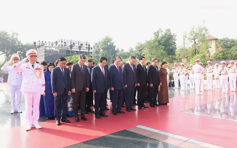 Lãnh đạo Đảng, Nhà nước tưởng niệm các Anh hùng liệt sĩ và viếng Chủ tịch Hồ Chí Minh Lãnh đạo Đảng, Nhà nước tưởng niệm các Anh hùng liệt sĩ và viếng Chủ tịch Hồ Chí Minh