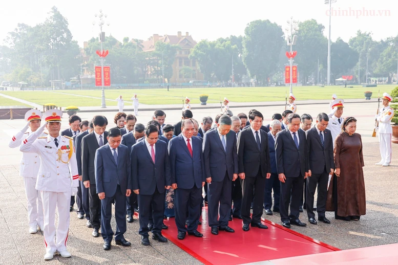 Lãnh đạo Đảng, Nhà nước tưởng niệm các Anh hùng liệt sĩ và viếng Chủ tịch Hồ Chí Minh Lãnh đạo Đảng, Nhà nước tưởng niệm các Anh hùng liệt sĩ và viếng Chủ tịch Hồ Chí Minh