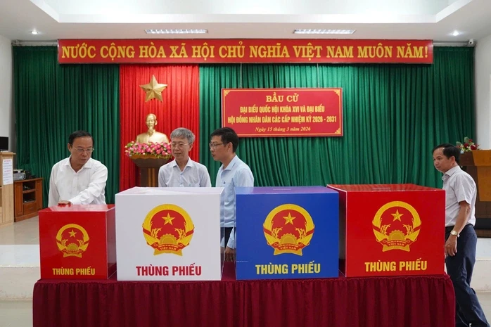Lãnh đạo HĐND TPHCM kiểm tra công tác chuẩn bị bầu cử tại đặc khu Côn Đảo