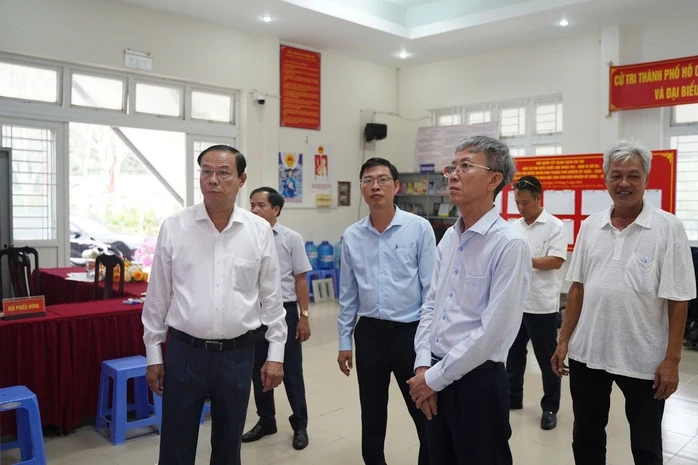 Lãnh đạo HĐND TPHCM kiểm tra công tác chuẩn bị bầu cử tại đặc khu Côn Đảo