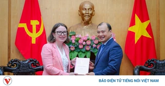 Lãnh đạo Học viện CTQG Hồ Chí Minh tiếp Đại sứ Ireland tại Việt Nam