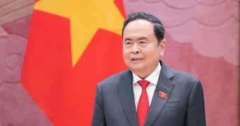 Lãnh đạo Nghị viện Lào, Trung Quốc, Campuchia chúc mừng Chủ tịch Quốc hội