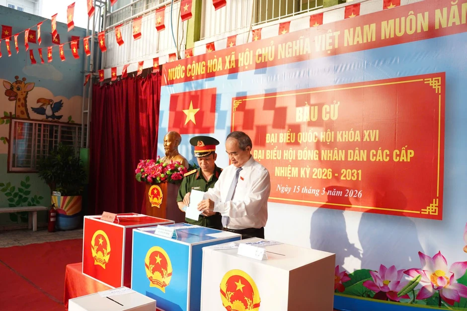 Lãnh đạo, nguyên lãnh đạo Đảng, Nhà nước tham gia bầu cử tại TP Hồ Chí Minh Lãnh đạo, nguyên lãnh đạo Đảng, Nhà nước tham gia bầu cử tại TP Hồ Chí Minh