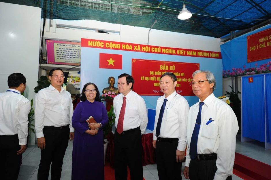 Lãnh đạo, nguyên lãnh đạo Đảng, Nhà nước tham gia bầu cử tại TP Hồ Chí Minh Lãnh đạo, nguyên lãnh đạo Đảng, Nhà nước tham gia bầu cử tại TP Hồ Chí Minh