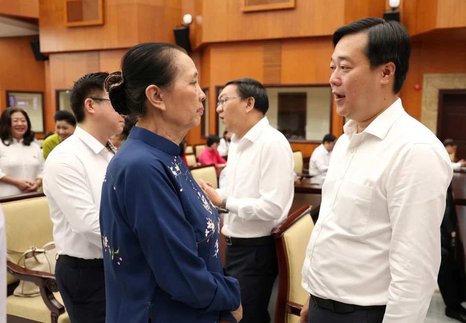 Lãnh đạo Thành ủy TPHCM thông tin tiến độ Nhà hát Giao hưởng, trung tâm biểu diễn Thủ Thiêm Lãnh đạo Thành ủy TPHCM thông tin tiến độ Nhà hát Giao hưởng, trung tâm biểu diễn Thủ Thiêm