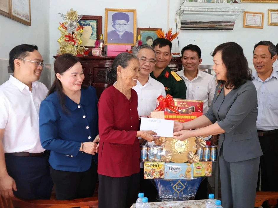 Lãnh đạo TP Đồng Nai thăm, tri ân Mẹ Việt Nam anh hùng