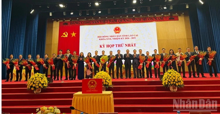 Lào Cai kiện toàn các chức danh lãnh đạo Hội đồng nhân dân và Ủy ban nhân dân tỉnh Lào Cai kiện toàn các chức danh lãnh đạo Hội đồng nhân dân và Ủy ban nhân dân tỉnh