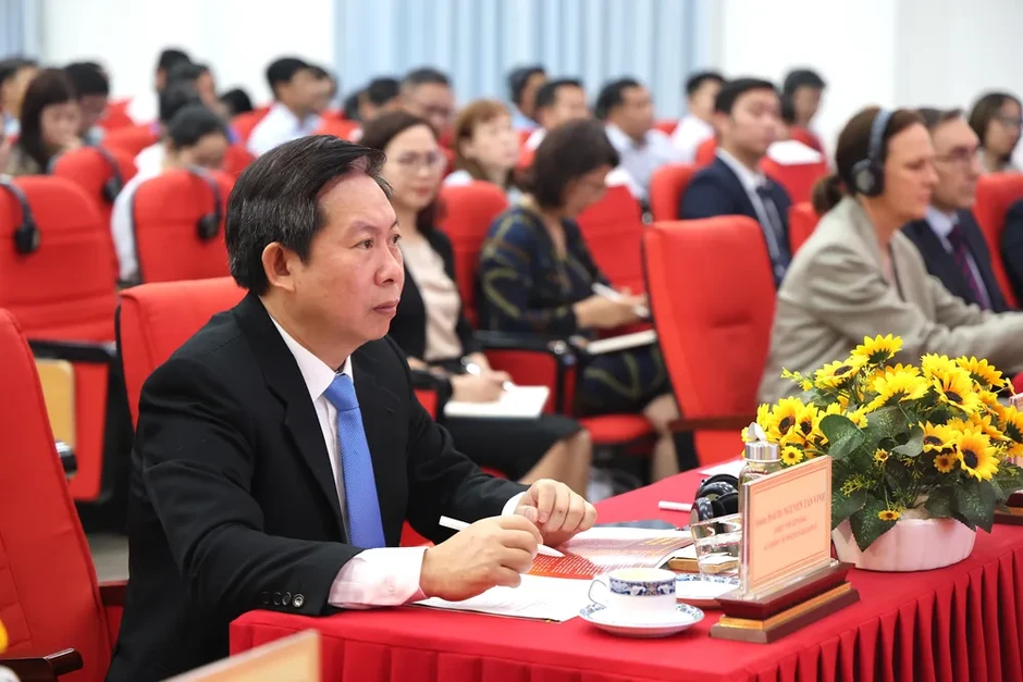 Lấy người dân làm trung tâm trong quản trị đô thị phức hợp