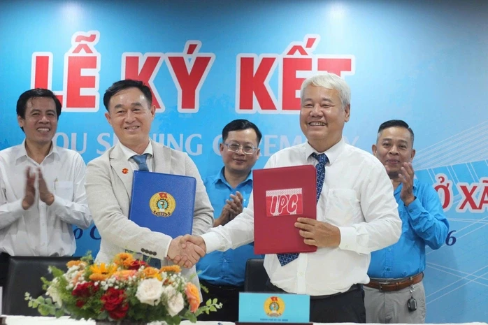 LĐLĐ TPHCM xác định 9 nhiệm vụ trọng tâm cụ thể hóa chỉ đạo của Tổng Bí thư, Chủ tịch nước LĐLĐ TPHCM xác định 9 nhiệm vụ trọng tâm cụ thể hóa chỉ đạo của Tổng Bí thư, Chủ tịch nước