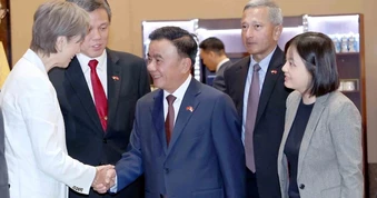 Lễ đón Thường trực Ban Bí thư Trần Cẩm Tú thăm chính thức Singapore