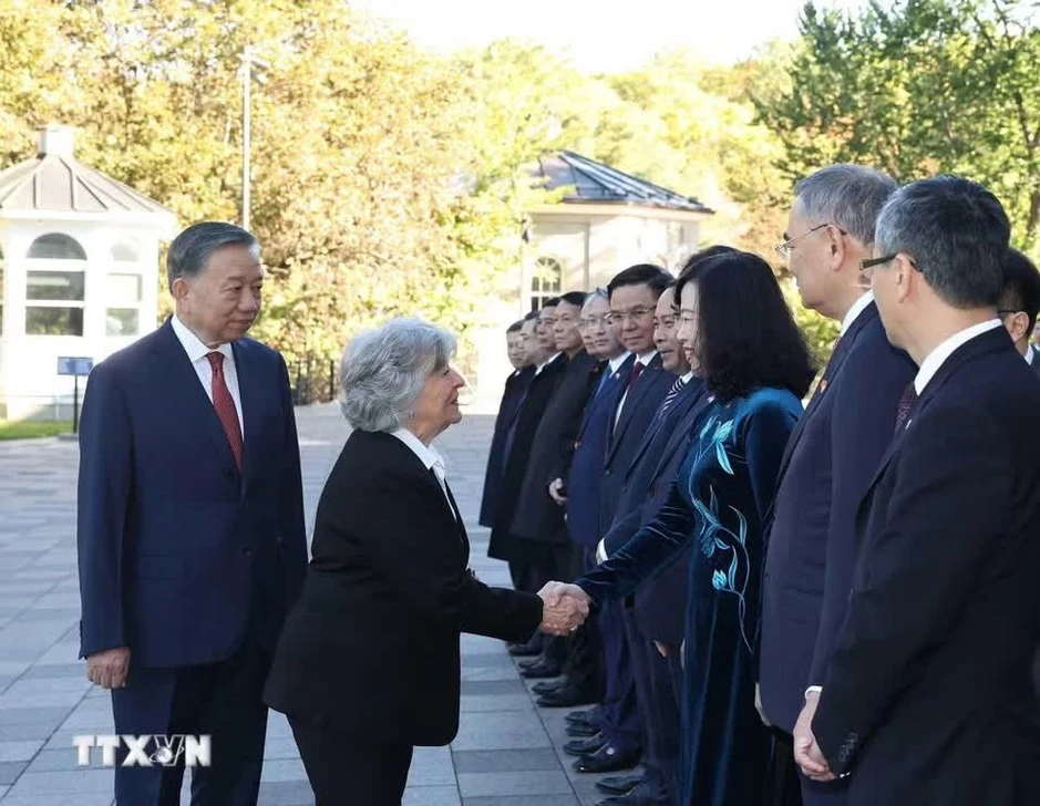 Lễ đón Tổng Bí thư, Chủ tịch nước Tô Lâm thăm cấp Nhà nước tới Canada Lễ đón Tổng Bí thư, Chủ tịch nước Tô Lâm thăm cấp Nhà nước tới Canada