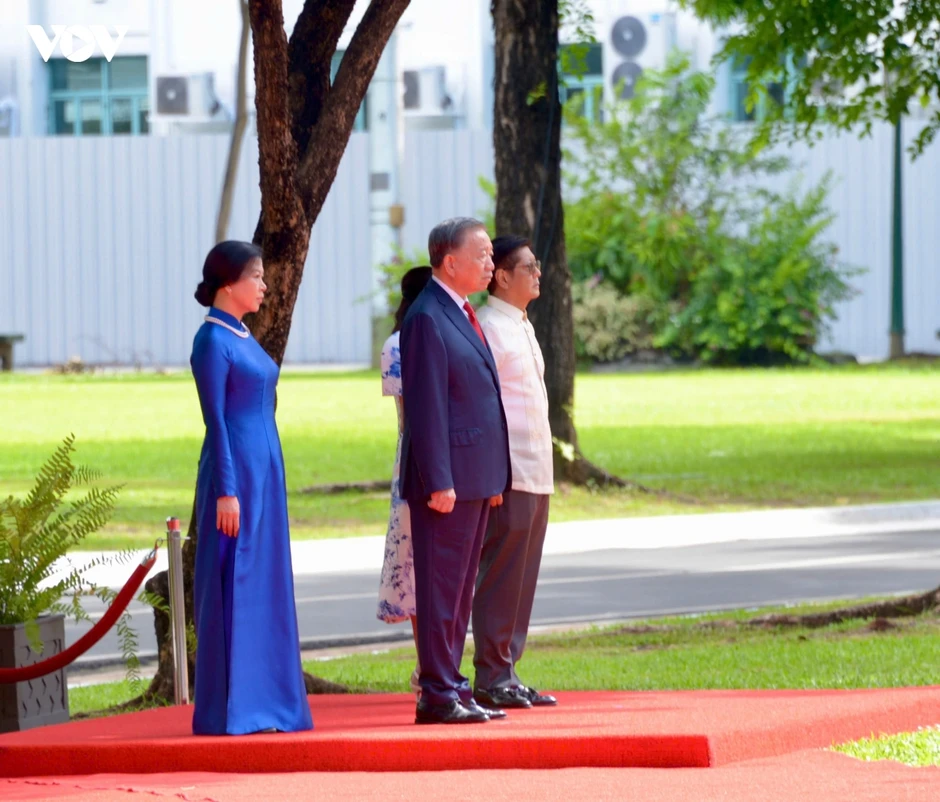 Lễ đón trọng thể Tổng Bí thư, Chủ tịch nước Tô Lâm thăm cấp Nhà nước Philippines Lễ đón trọng thể Tổng Bí thư, Chủ tịch nước Tô Lâm thăm cấp Nhà nước Philippines