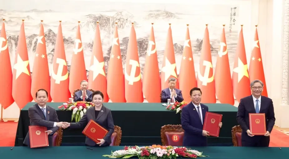 Lễ ký kết một số văn kiện hợp tác tiêu biểu giữa Việt Nam - Trung Quốc Lễ ký kết một số văn kiện hợp tác tiêu biểu giữa Việt Nam - Trung Quốc
