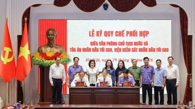 Lễ ký Quy chế phối hợp giữa Văn phòng Chủ tịch nước và Tòa án nhân dân tối cao, Viện Kiểm sát nhân dân tối cao Lễ ký Quy chế phối hợp giữa Văn phòng Chủ tịch nước và Tòa án nhân dân tối cao, Viện Kiểm sát nhân dân tối cao