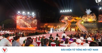Linh thiêng điểm cầu truyền hình “Sao sáng dẫn đường” tại Quảng Trị