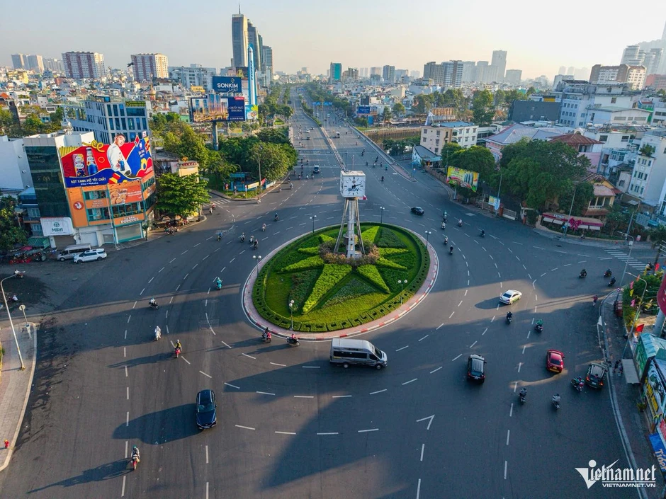 Lời cam kết của Bí thư Trần Lưu Quang và cách một siêu đô thị đang thay đổi Lời cam kết của Bí thư Trần Lưu Quang và cách một siêu đô thị đang thay đổi