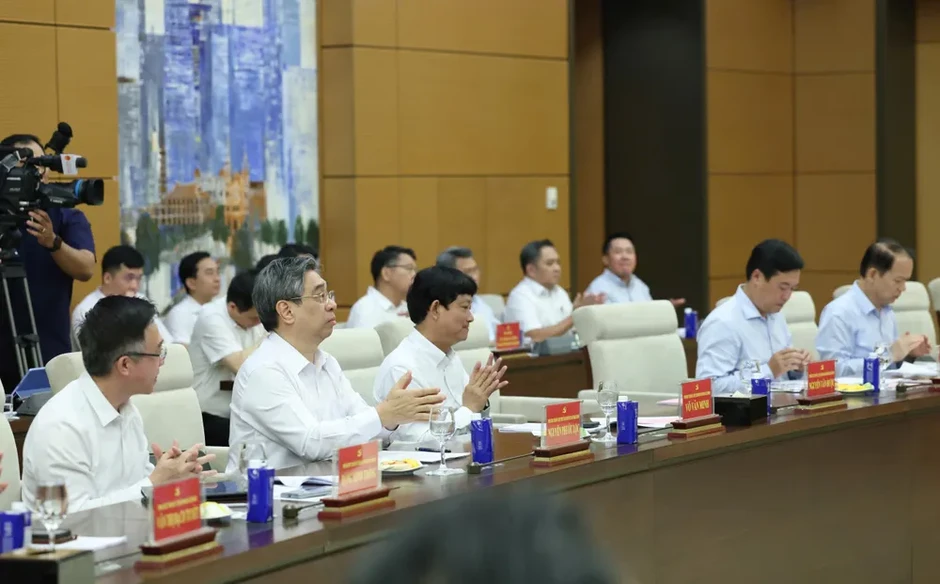 Luật Phát triển đô thị nhằm xây dựng khuôn khổ pháp lý ổn định, lâu dài Luật Phát triển đô thị nhằm xây dựng khuôn khổ pháp lý ổn định, lâu dài
