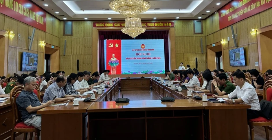 Luật Thủ đô (sửa đổi): Phân quyền mạnh hơn đi liền với giám sát chặt hơn Luật Thủ đô (sửa đổi): Phân quyền mạnh hơn đi liền với giám sát chặt hơn