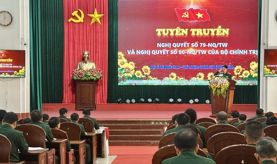 Lực lượng vũ trang Đắk Lắk học tập, quán triệt Nghị quyết Đại hội XIV Lực lượng vũ trang Đắk Lắk học tập, quán triệt Nghị quyết Đại hội XIV