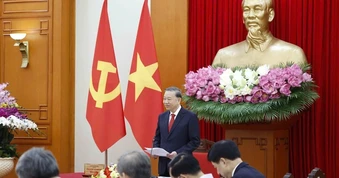 Lý luận phải soi đường, dẫn dắt thực tiễn phát triển
