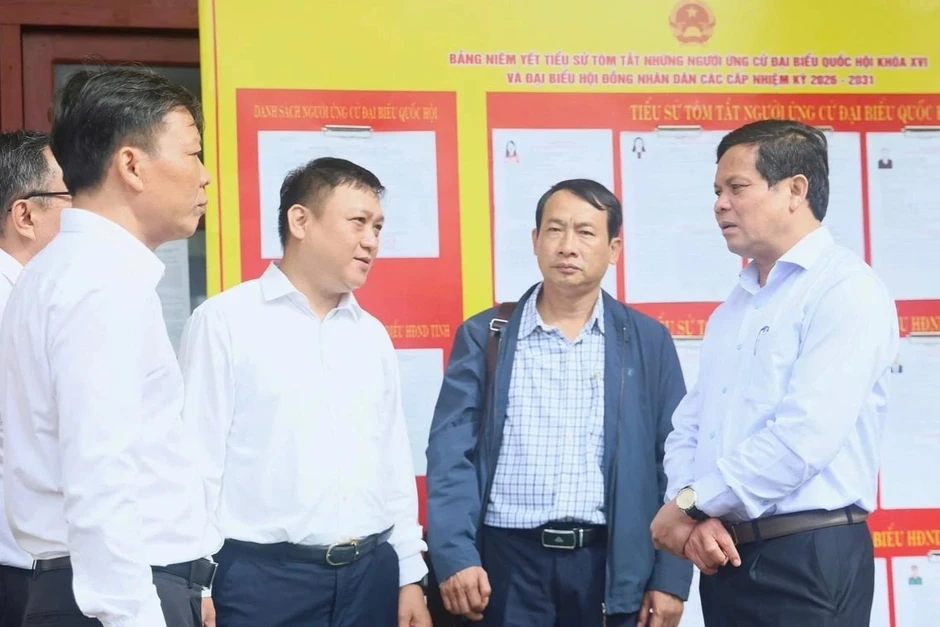 Lý Sơn yêu cầu cán bộ tổ bầu cử không rời đảo, luôn sẵn sàng làm nhiệm vụ Lý Sơn yêu cầu cán bộ tổ bầu cử không rời đảo, luôn sẵn sàng làm nhiệm vụ