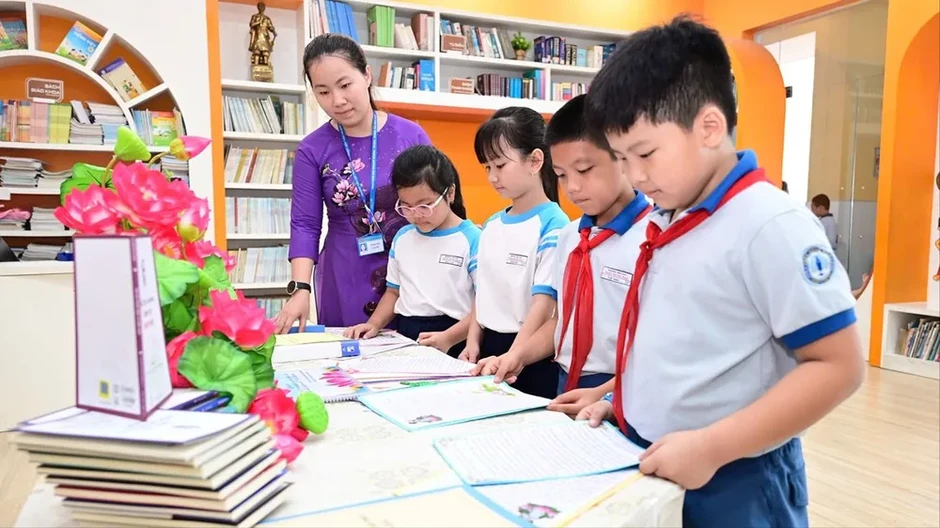 Mạch nguồn văn hóa Hồ Chí Minh trong dòng chảy nửa thế kỷ - Bài 2: Học và làm theo Bác trở thành một phần trong nếp sống Mạch nguồn văn hóa Hồ Chí Minh trong dòng chảy nửa thế kỷ - Bài 2: Học và làm theo Bác trở thành một phần trong nếp sống
