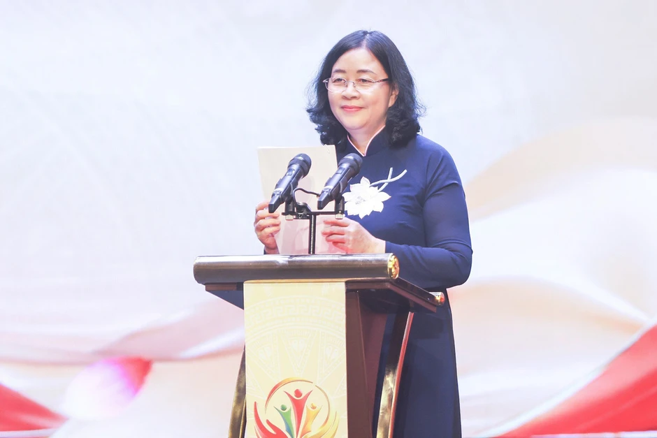 Mặt trận Tổ quốc tiếp nhận đăng ký ủng hộ gần 367 tỷ đồng chăm lo cho người nghèo Mặt trận Tổ quốc tiếp nhận đăng ký ủng hộ gần 367 tỷ đồng chăm lo cho người nghèo