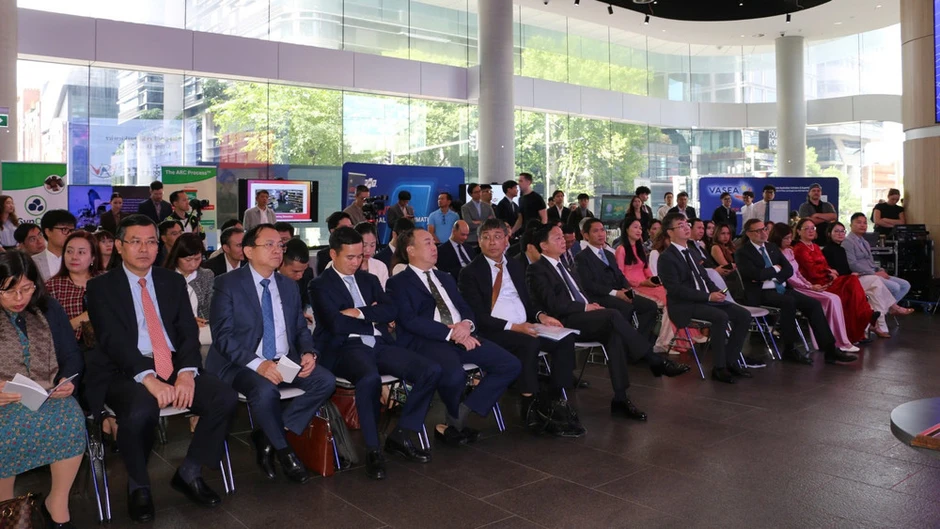 Mở ra giai đoạn hợp tác mới Việt Nam-Australia, đặc biệt trong khoa học-công nghệ, đổi mới sáng tạo và đào tạo nguồn nhân lực Mở ra giai đoạn hợp tác mới Việt Nam-Australia, đặc biệt trong khoa học-công nghệ, đổi mới sáng tạo và đào tạo nguồn nhân lực