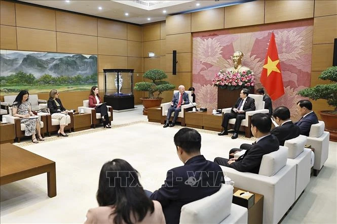 Mở rộng phạm vi hợp tác, đưa quan hệ Việt Nam - Canada phát triển lên tầm cao mới Mở rộng phạm vi hợp tác, đưa quan hệ Việt Nam - Canada phát triển lên tầm cao mới