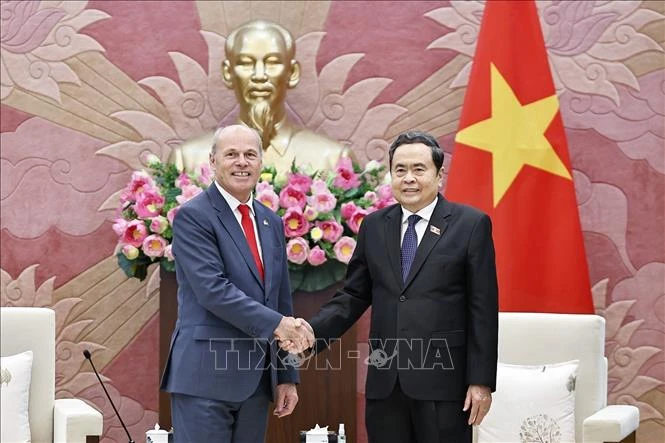 Mở rộng phạm vi hợp tác, đưa quan hệ Việt Nam - Canada phát triển lên tầm cao mới Mở rộng phạm vi hợp tác, đưa quan hệ Việt Nam - Canada phát triển lên tầm cao mới