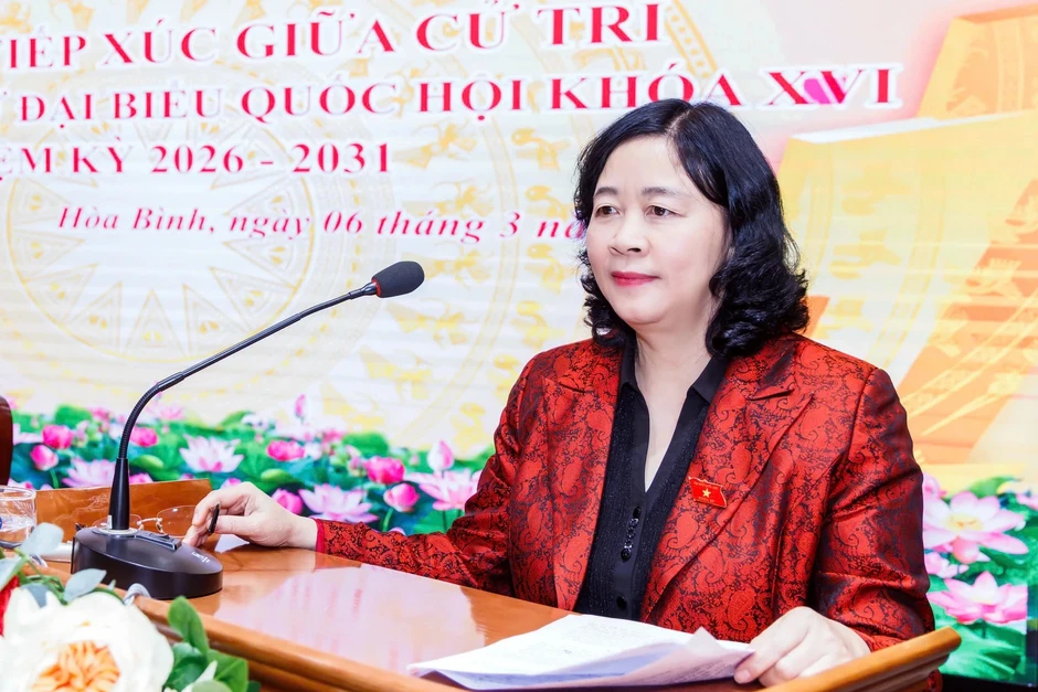 Mọi chủ trương, chính sách phải xuất phát từ nguyện vọng, lợi ích của nhân dân Mọi chủ trương, chính sách phải xuất phát từ nguyện vọng, lợi ích của nhân dân