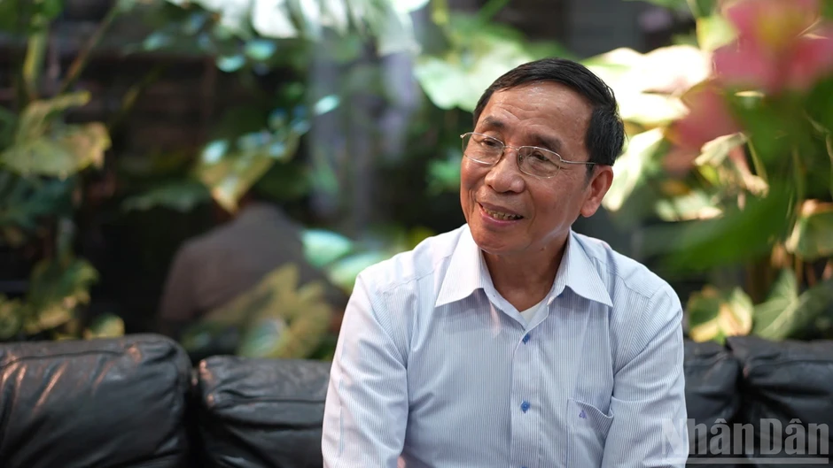 Mỗi đảng viên phải là “điểm tựa của sự thật” trên không gian mạng Mỗi đảng viên phải là “điểm tựa của sự thật” trên không gian mạng