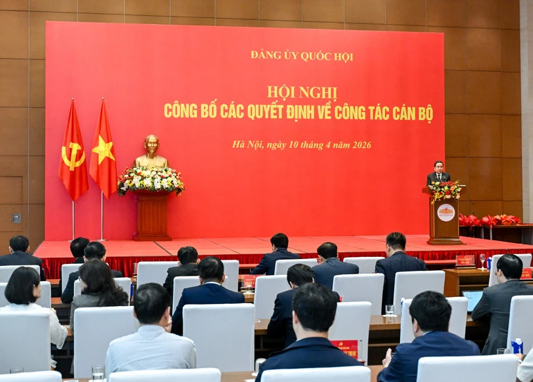 Mỗi quyết định chỉ thật sự có ý nghĩa khi được chuyển hóa thành hành động cụ thể Mỗi quyết định chỉ thật sự có ý nghĩa khi được chuyển hóa thành hành động cụ thể