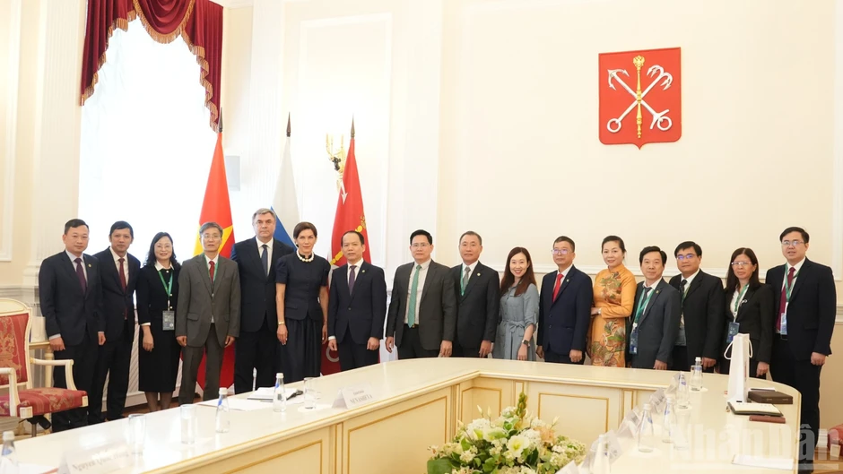 Mong muốn Saint Petersburg tiếp tục tăng cường hợp tác với các địa phương Việt Nam Mong muốn Saint Petersburg tiếp tục tăng cường hợp tác với các địa phương Việt Nam