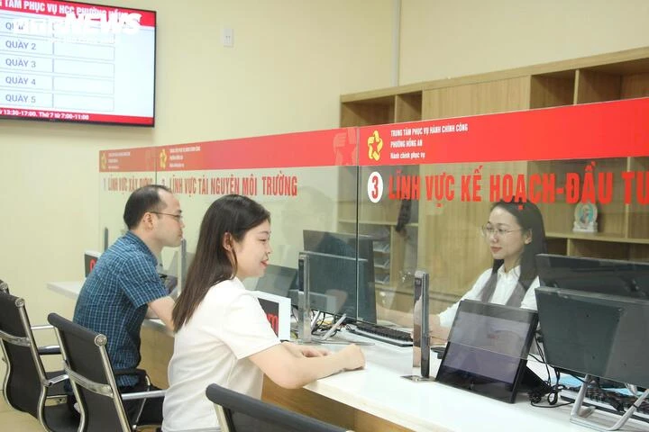 Một năm chính quyền 2 cấp ở Hải Phòng: Nhiệm vụ đặt ra cao, nhiều cán bộ cấp xã chưa đáp ứng yêu cầu Một năm chính quyền 2 cấp ở Hải Phòng: Nhiệm vụ đặt ra cao, nhiều cán bộ cấp xã chưa đáp ứng yêu cầu