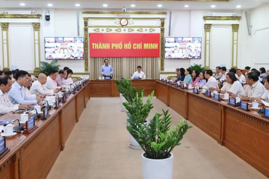 Năm nay, TPHCM có ít nhất 25 công trình trọng điểm được khởi công Năm nay, TPHCM có ít nhất 25 công trình trọng điểm được khởi công