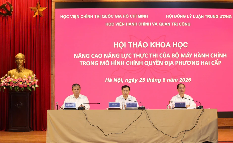 Nâng cao năng lực thực thi của bộ máy hành chính trong mô hình chính quyền địa phương hai cấp Nâng cao năng lực thực thi của bộ máy hành chính trong mô hình chính quyền địa phương hai cấp