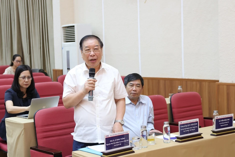 Nâng cao năng lực thực thi của bộ máy hành chính trong mô hình chính quyền địa phương hai cấp Nâng cao năng lực thực thi của bộ máy hành chính trong mô hình chính quyền địa phương hai cấp