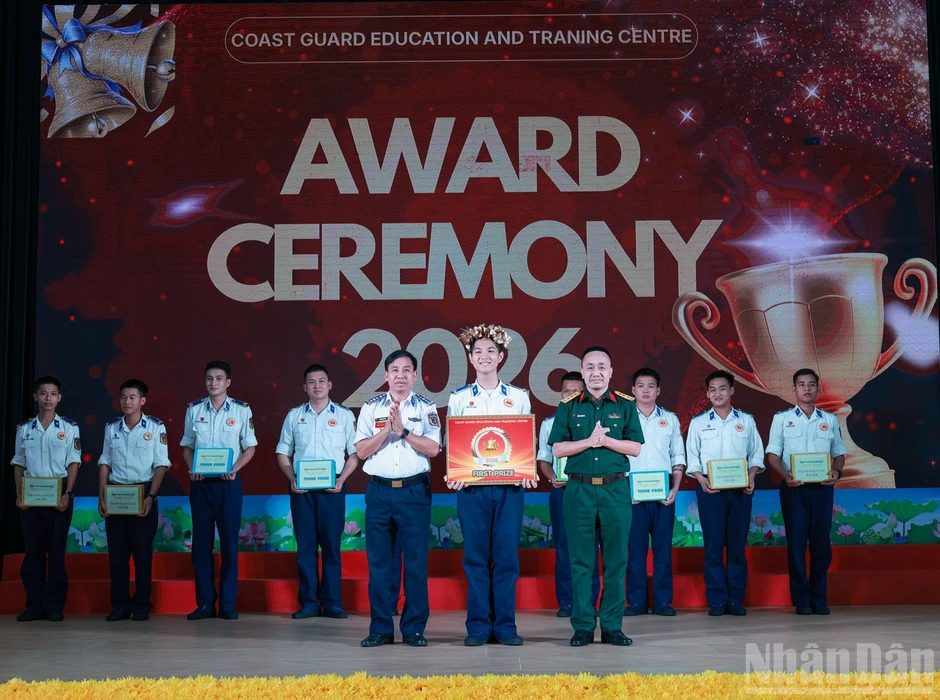 Nâng cao trình độ ngoại ngữ cho chiến sĩ Cảnh sát biển Nâng cao trình độ ngoại ngữ cho chiến sĩ Cảnh sát biển
