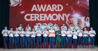 Nâng cao trình độ ngoại ngữ cho chiến sĩ Cảnh sát biển