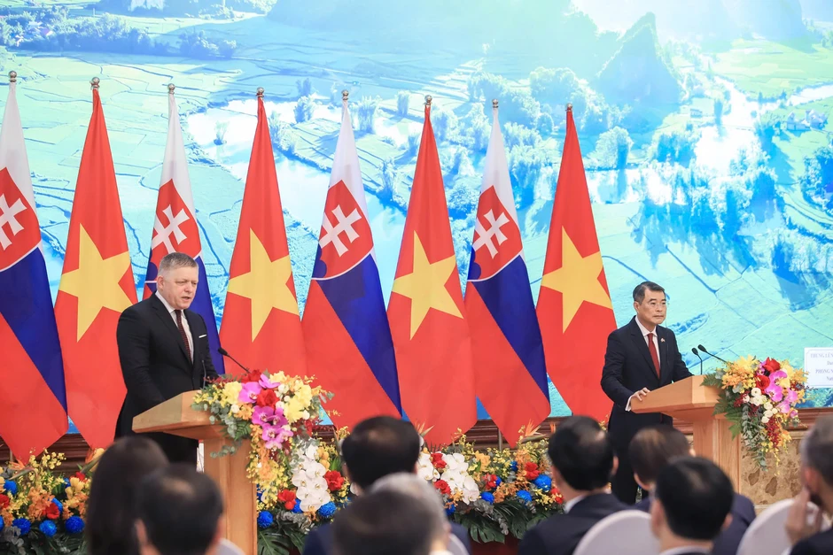 Nâng cấp quan hệ Việt Nam - Slovakia lên Đối tác chiến lược Nâng cấp quan hệ Việt Nam - Slovakia lên Đối tác chiến lược